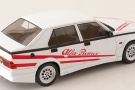 1:18 Alfa Romeo 75 Turbo Evoluzione 1987 bijelo crveni Model Car Group dužina: 24,10 centimetara