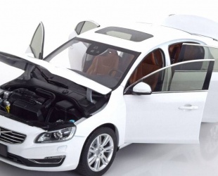 Unique gifts-1:18-Volvo S60 model cars