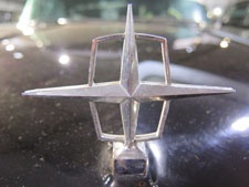 Lincoln Continental Executive V8 4DRLIN Lehmann-Peterson